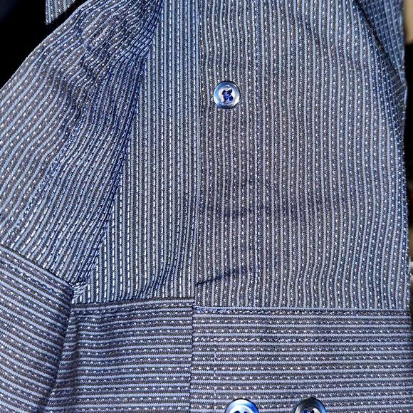 Structure fitted Lg button down 16-16 1/2 - Picture 3 of 5